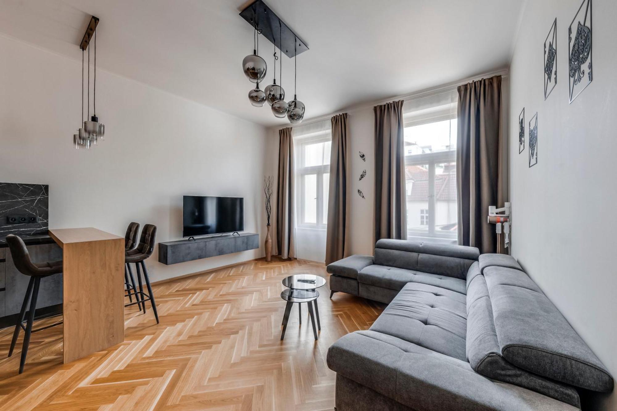 New Town Oases Apartment Praha Bagian luar foto